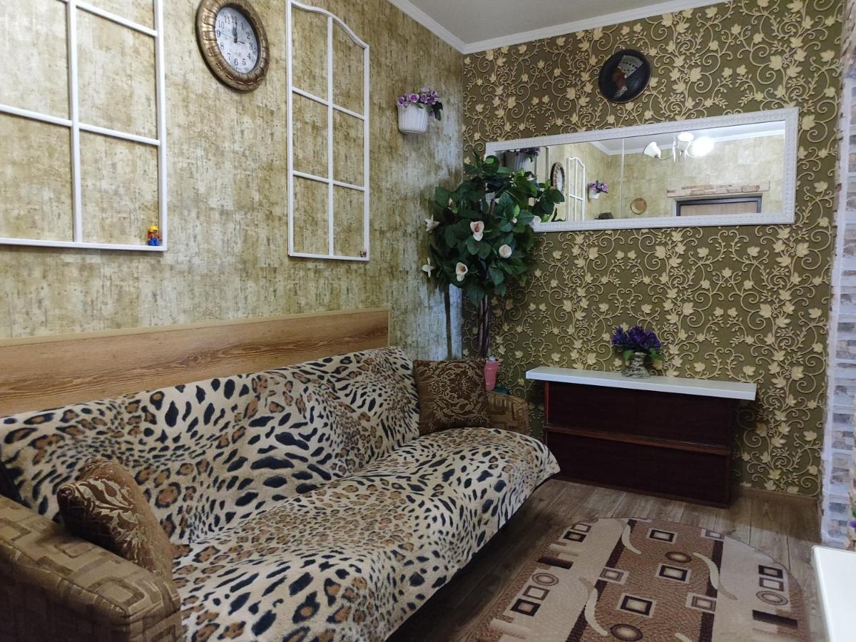 Апартаменти В Новому Будинку В Самому Центрi Khmelʼnytsʼkyy المظهر الخارجي الصورة